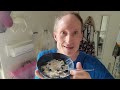 Creamy Blueberry Pecan Oatmeal Yogurt & Hone: A Sweet & Healthy Treat With a Bit of Crunch
