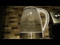 Процесс кипения воды в прозрачном чайнике