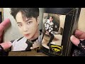 {2} Unboxing Ateez the World Album (silent/old vid)