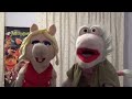 Miss Piggy and Mokey sing Never Wanted to Be That Girl