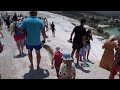 Pamukkale Travertenleri с термальными источниками и бассейном Клеопатры