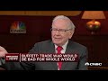 Buffett: I'm 'wildly' in favor of Apple repurchasing shares