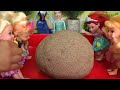 Sand Truck ! Elsa & Anna toddlers - Giant butterfly - Sand Play - Castle