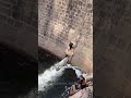 El famoso reto del wall run (correr por la pared)