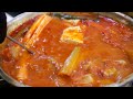 OMG! Seoul’s long-established style meat restaurant with kimchi stew! - Korean street food