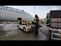 Ramp Agent, WestJet Airline YYC - YLW (hectic day on the ramp) #airport #aviation #ramplife