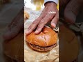 Pourquoi le smash burger va remplacer le burger