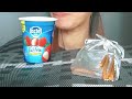 EATING KIDDIE, RASPBERRY, BLUEBERRY AND STRAWBERRY YOGURT AND PRETZ | NEWBIE MUKBANGER | MYRADEL HU