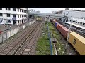 mal gadi aur mumbai local train ki jabarjast  racing mumbai local train  #indianrailways #trainvideo