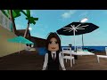 JE DEVIENS SERVEUSE SUR LA PIRE PLAGE DE BROOKHAVEN ROBLOX